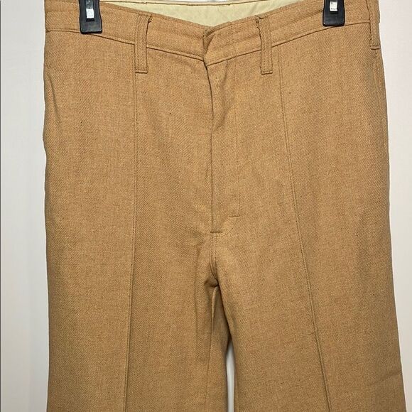 Vintage Tan Chinos with Relaxed Fit and Wide-Leg Design - Picture 2 of 10
